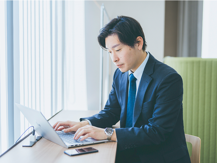 営業 営業部 N.K.